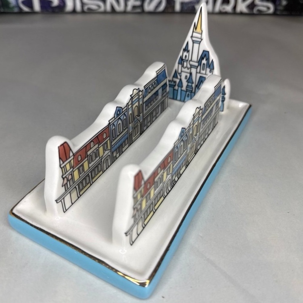 Disney parks icons Magic Kingdom Cinderella Castle Main Street USA trinket tray